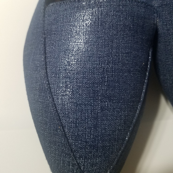 Women's Metallic Blue Pointed Flats - NEW - 8.5 - Picture 7 of 7